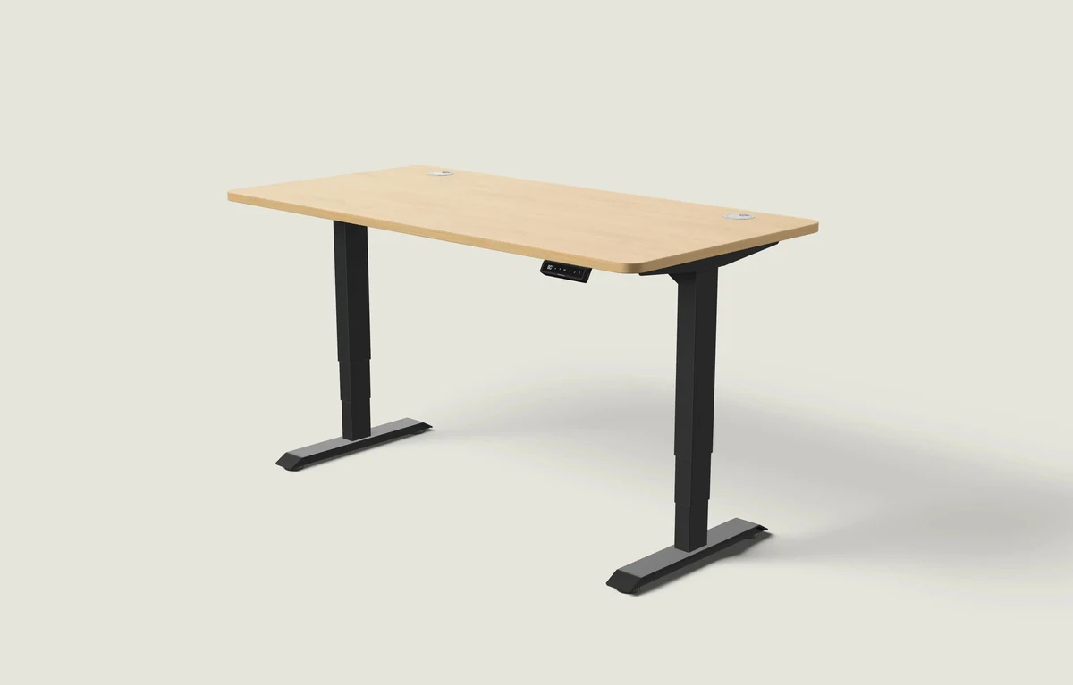 Desktronic HomePro mit schwarzem Gestell und Eiche-Tischplatte in 160 × 80 cm